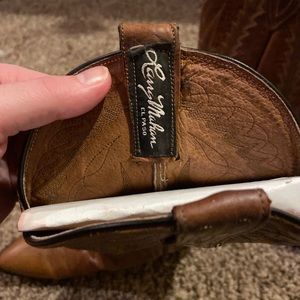 Womens Larry Manhan boots size 6